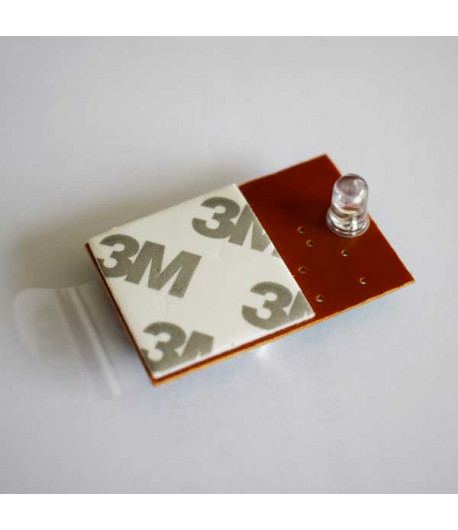 Bouton LED clignotant blanc - 38 x 25 mm